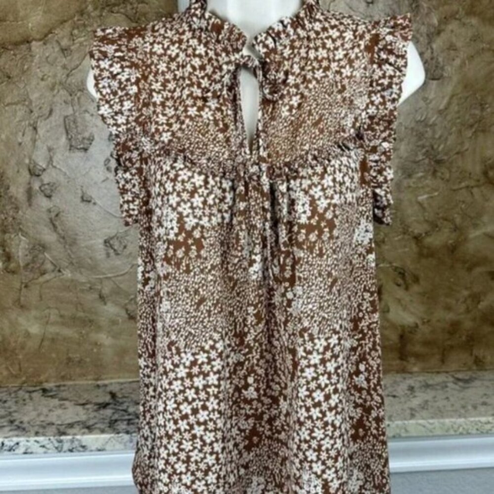 Everleigh floral/burnt orange‎ Blouse size small
